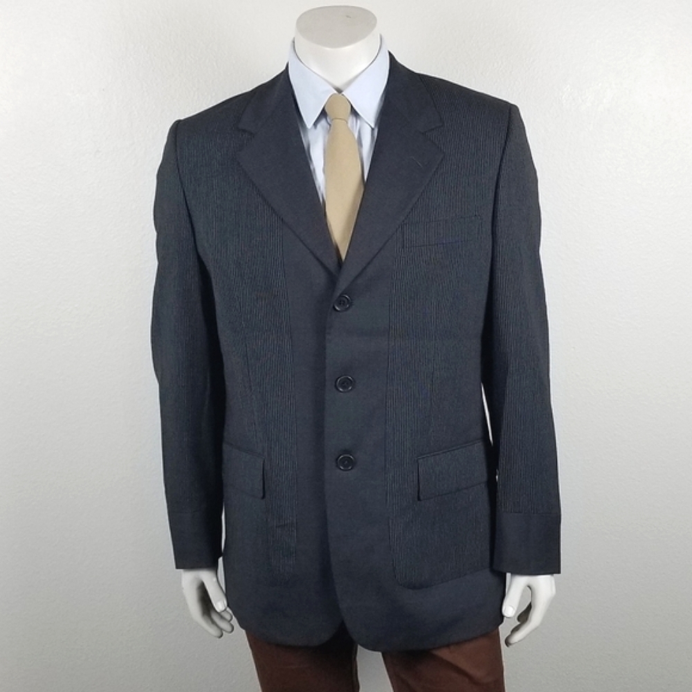 Cheap and Chic Moschino Oversized Three-Button Pinstripe Gray Blazer Size 40